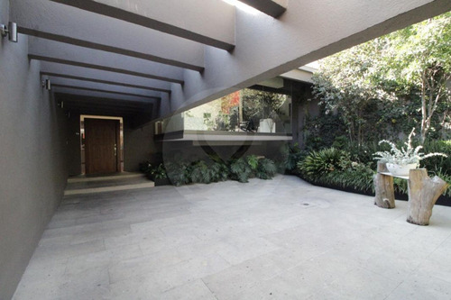 Casa En Venta En Lomas De Chapultepec