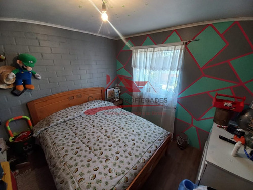 Hermosa Casa De Dos Pisos, 4 Dormitorios Y 2 Baños, Paine