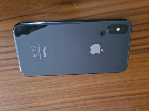 Celular iPhone XR