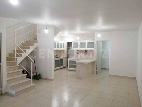 Venta De Casa En Residencial Del Bosque, Veracruz