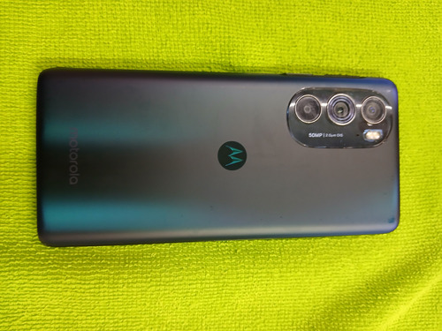 Motorola Edge 30 Pro Dual Sim 256 Gb Verde Cosmos 12 Gb Ram (Usado)
