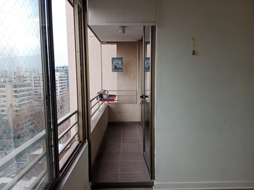 Depto En Piso 14 Con Vista Despejada Con 1d, 1b E Y B, Ñuñoa