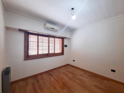Imagen 12 de 30 de Venta Casa 6 Amb 240 M2 Valentin Alsina