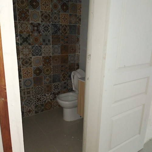 Dos Locales En Un Padrón En La Paz