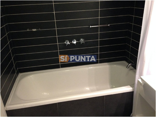 Imagen 22 de 30 de Apartamento En Brava, 2 Dormitorios Alquiler