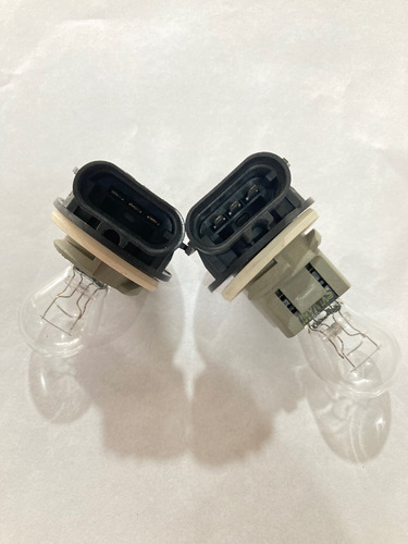 Socket Calavera Trasera Ford Original Ambos Lados Blanco