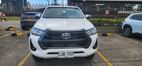 Toyota Hilux 2.4 Diésel 4X4