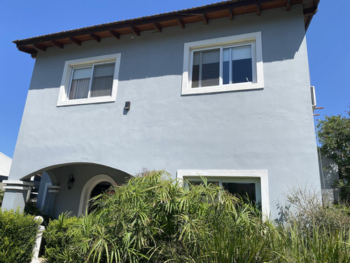 Casa En Venta De 3 Dormitorios En Barrio Cerrado La Casualidad.apto Credito