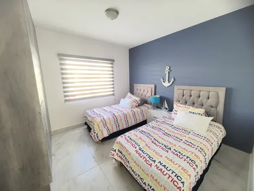 Casa Nueva En Zaru, Querétaro Moderno Con Recámara En Pb