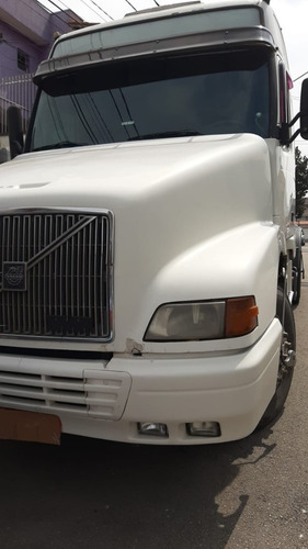 Volvo Nh380 - Ano 2001/2002