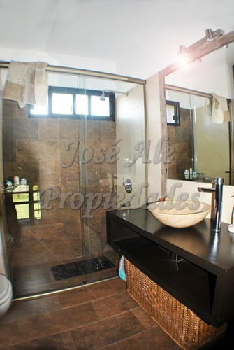 Imagen 5 de 14 de En Venta Casa De Tres Dormitorios Colonia Del Sacramento