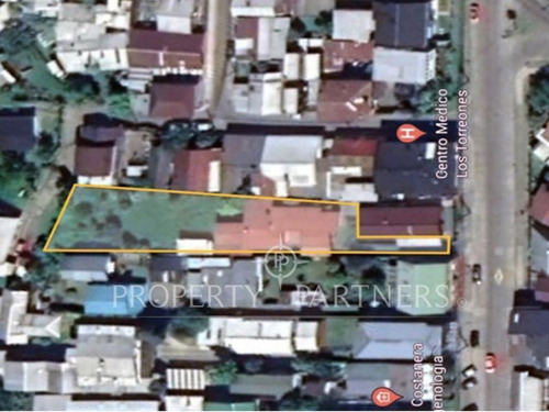 Terreno Con Casa En Excelente Ubicación A Pasos D...