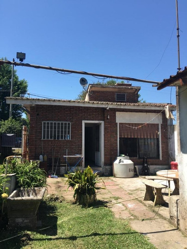 Imagen 3 de 8 de Casa Barrio Otamendi