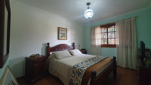 Venta - Chalet Cuatro Ambientes Con Garage Y Patio - Viamonte 4390