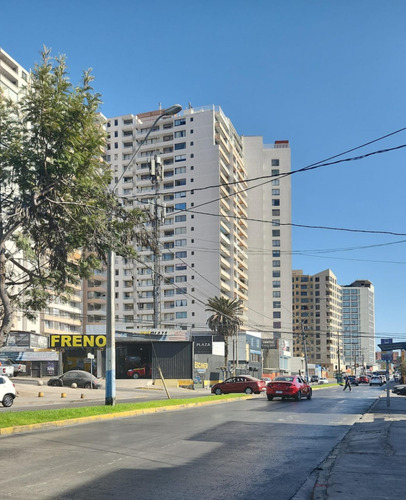 Arriendo Departamento Amoblado, A Pasos De Hospital Antiguo.