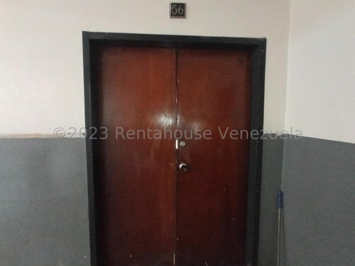 Imagen 4 de 6 de Oficina En Alquiler Centro De Caracas 23-18904 Lr 04122183486