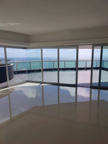 Imagen 6 de 9 de Re/max. Iris Hernandez. Vende Apartamento (259m2). Tucacas. Falcon. Codigo 10985