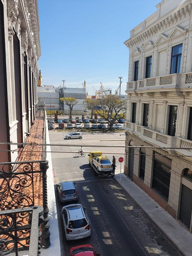 Imagen 2 de 9 de Misiones Esq Rambla Portuaria