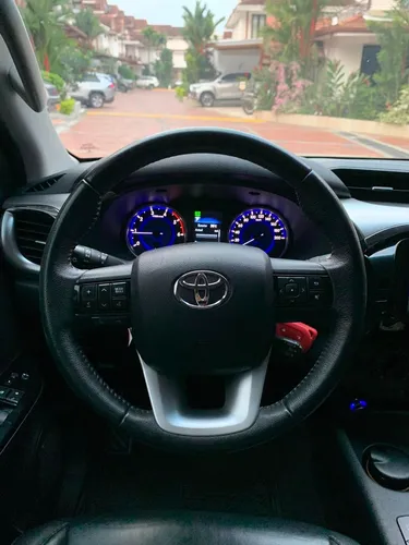 Toyota Hilux 2.8