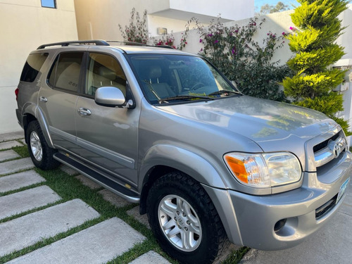 Toyota Sequoia Sr5 2005