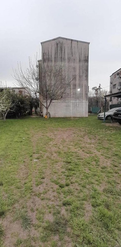 Departamento En Venta - 3 Dormitorios 1 Baño - Cochera - 67mts2 - Merlo