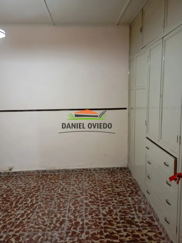En Venta En Pleno Centro De La Ciudad, Hermosa Casa A Solo 3 Cuadras De Plaza Independencia.