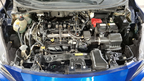 Nissan Versa 1.6 Advance Cvt