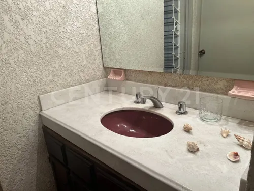Casa En Venta En Col. Mitras Centro En Monterrey