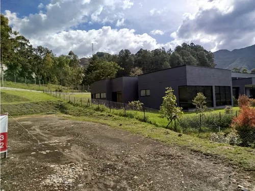 Venta Lote El Retiro Fizebad En Prestigiosa Unidad