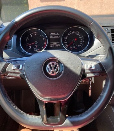 Volkswagen Vento 2.5 170hp Advance Tip Plus, Triptonic 2015