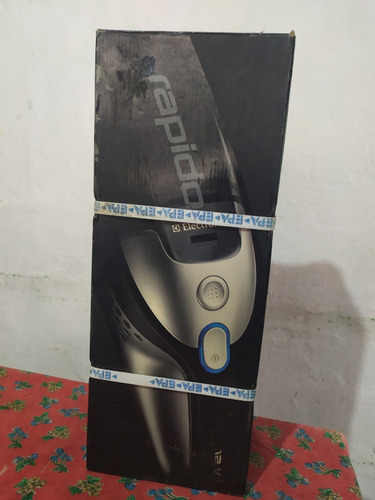 Imagen 2 de 7 de Aspiradora Portátil Para Carro Electrolux De 12 Voltios