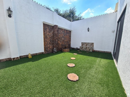 Residencia De Lujo En Venta En Rincón Campestre, Diseño Arquitectónico Luxury