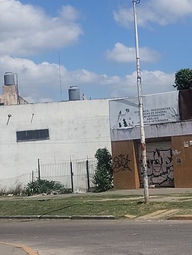 Venta De Lote Con Gran Local Comercial