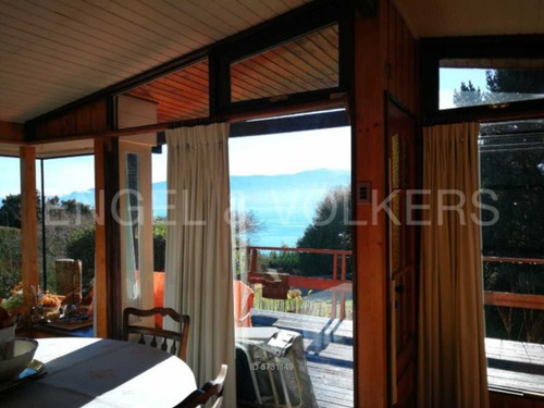 Casa Con Vista Al Lago Villarrica.