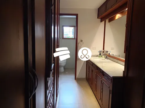 Casa En Niveles En Venta En Nicolás De Federmann 3 Habitaciones , 2 Estudios