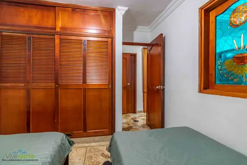 Casa En Venta En Calasanz. Cod V12472