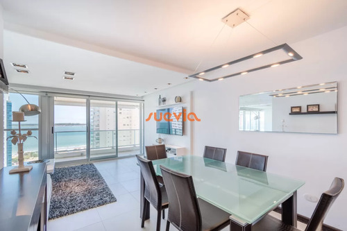 Excelente Apartamento De 3 Dormitorios Con Vista Al Mar - Venta Punta Del Este