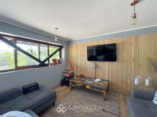 Casa En Venta De 3 Dorm. En Lo Barnechea