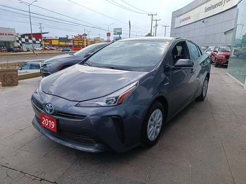 Toyota Prius 1.8 Base Cvt