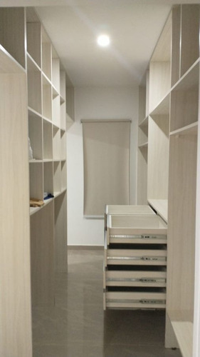 Imagen 9 de 20 de Casa A La Venta A Estrenar En Barrio Cerrado Manzanares Chico