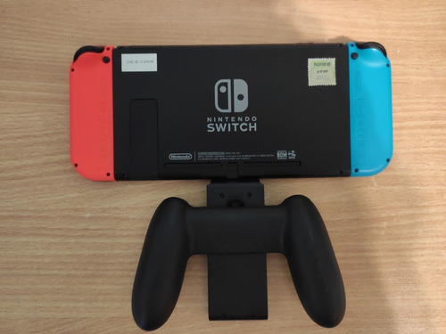 Nintendo Switch 32gb + 2 Juegos