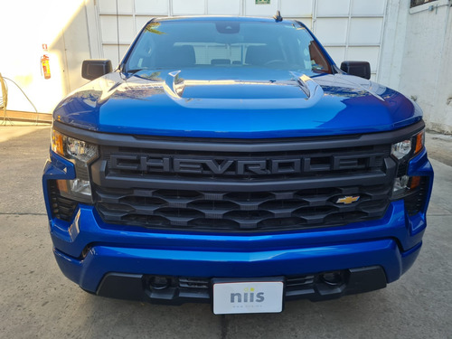 Chevrolet Silverado 5.3 V8 Custom Doble Cabina 4X4 At