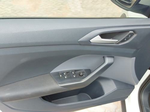 Volkswagen T-Cross 1.0 200 TSI TOTAL FLEX SENSE AUTOMÁTICO