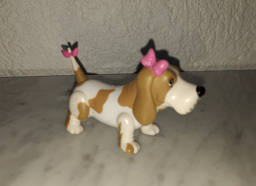 Perrito Basset Hound Con Moño Figura (Usado)