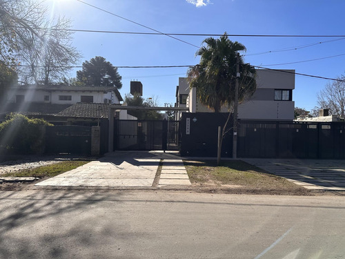 Venta Casa Condominio De 2 Dormitorios A Estrenar En Rosario- Fisherton