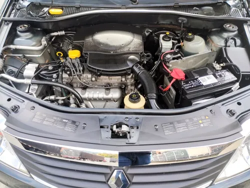 Renault Logan Dynamique 2015 Gris Comet