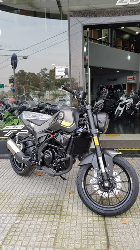 Imagen 5 de 20 de Benelli Leoncino 250 C/abs Metzeler Agrobikes 2023 - Dohc