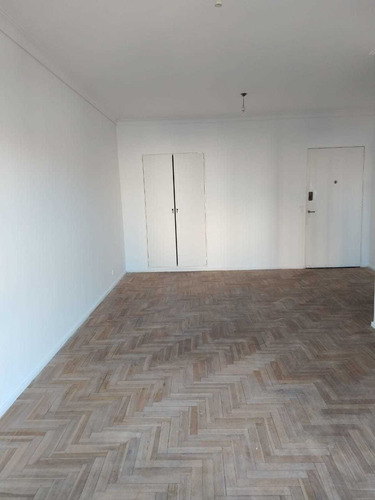 Imagen 3 de 14 de Dueño. Depto. 40 M2, Excelente Distribución, Todo Luz Y Sol.
