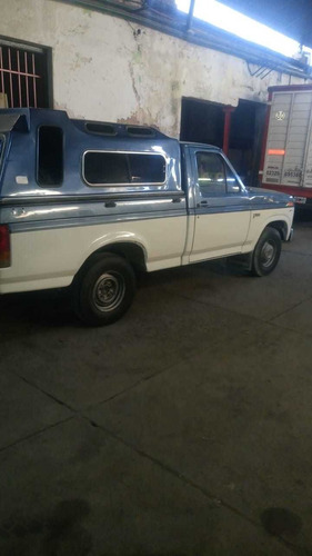 Ford F-100 Deluxe