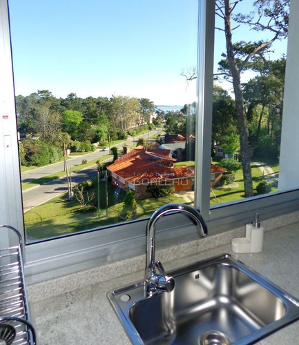 Imagen 25 de 30 de Venta De Apartamento En Mansa, Punta Del Este - 2 Dormitorios - Terraza Parrillero